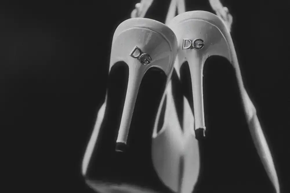Replacing the heel of a formal shoe